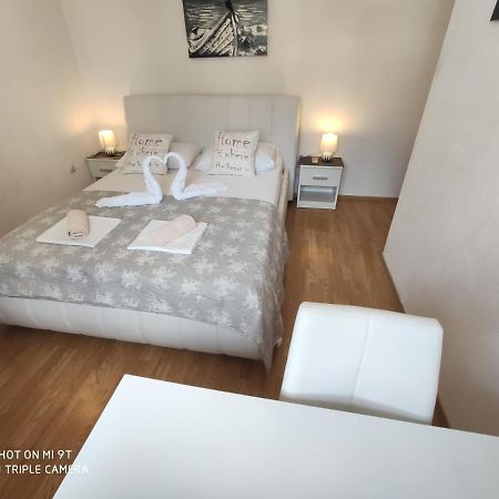 Apartment Burich Makarska Exteriör bild
