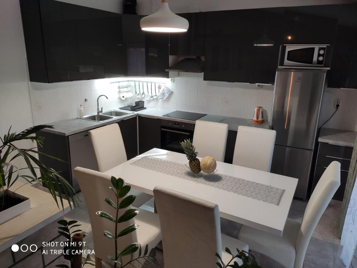 Apartment Burich Makarska Exteriör bild