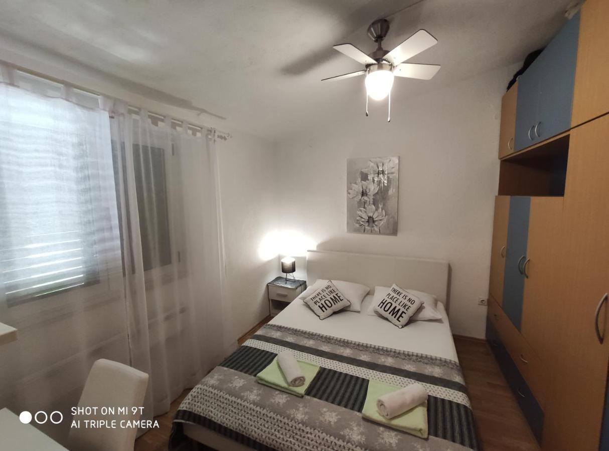 Apartment Burich Makarska Exteriör bild