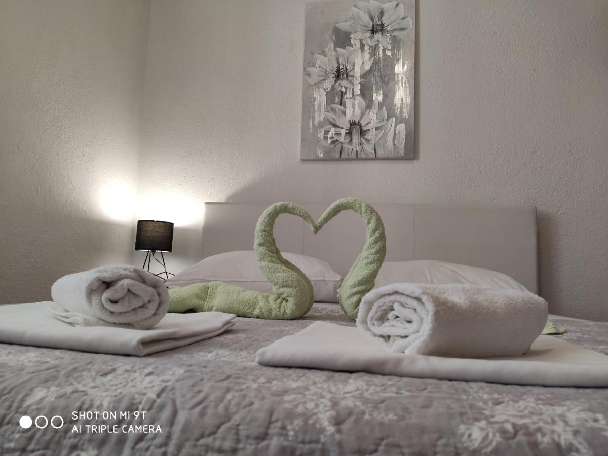 Apartment Burich Makarska Exteriör bild