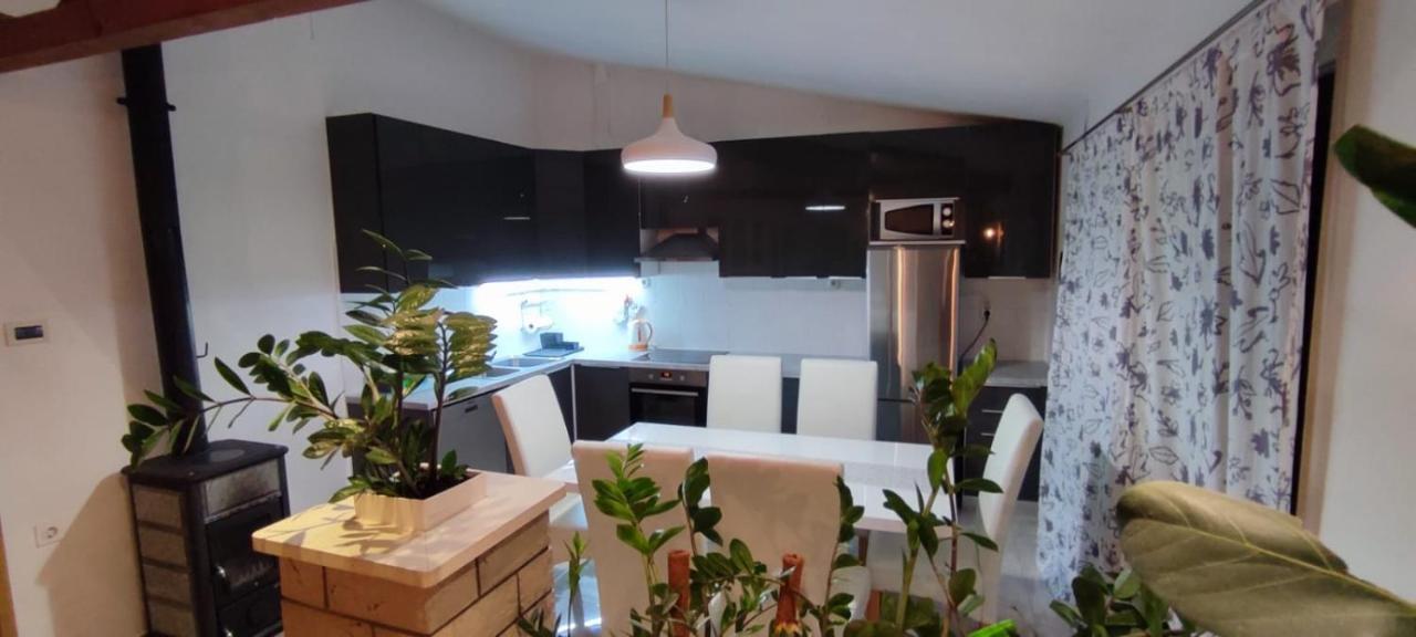 Apartment Burich Makarska Exteriör bild