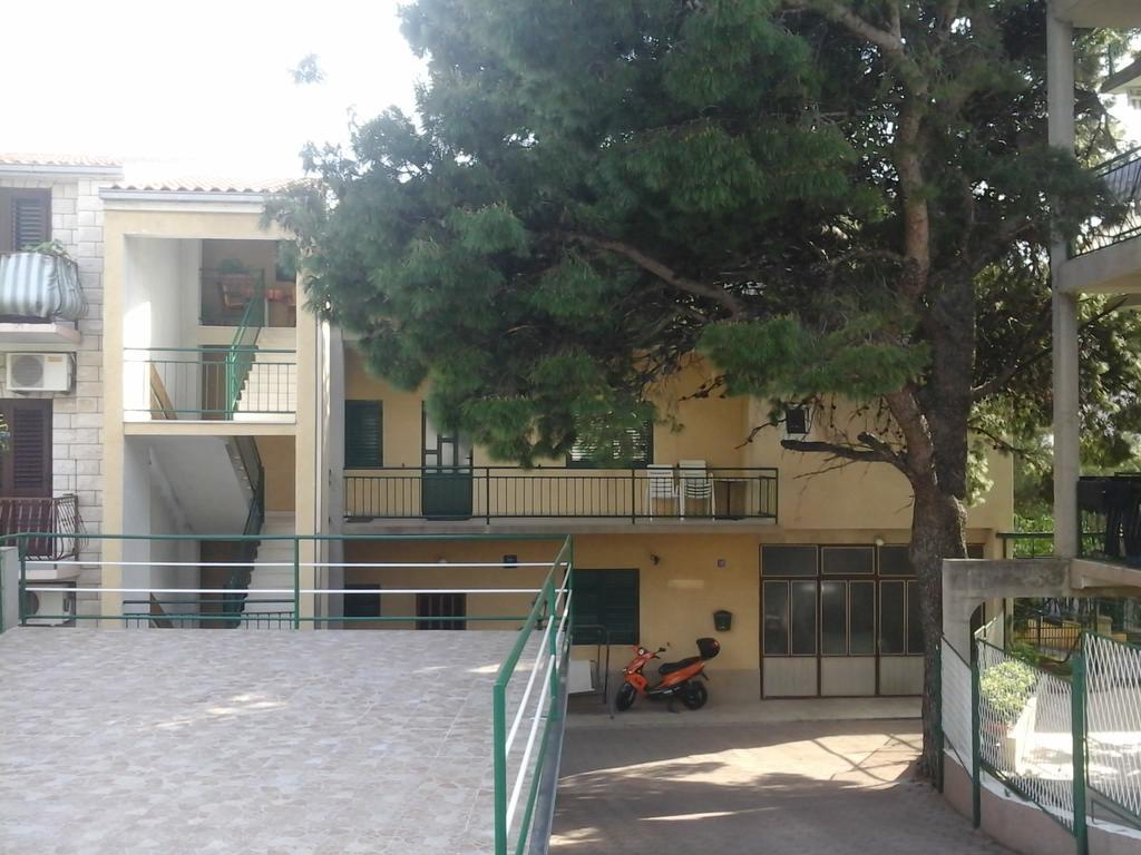 Apartment Burich Makarska Exteriör bild