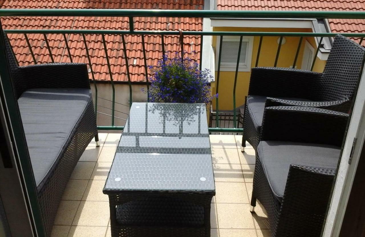Apartment Burich Makarska Exteriör bild